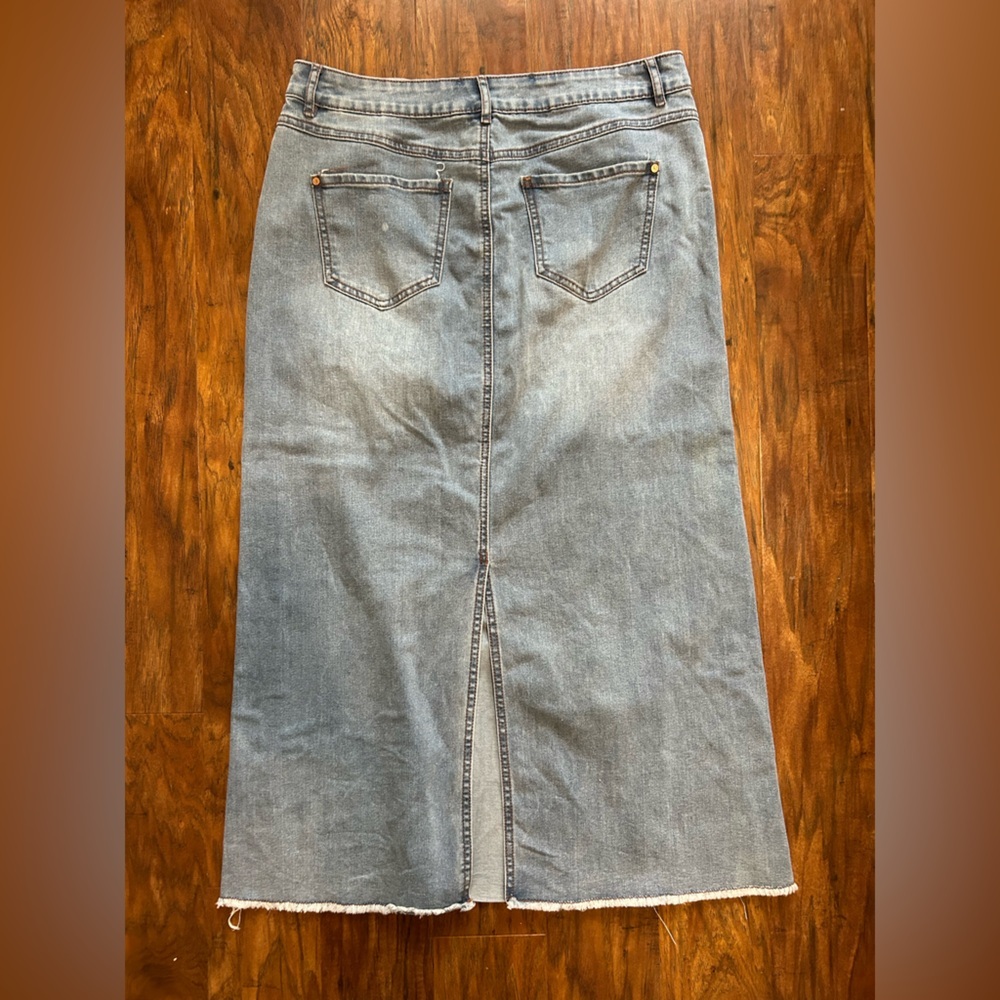 Long Denim Skirt With Pockets Frayed Hem Women’s Size 10 Y2K Fall - Picture 7 of 10